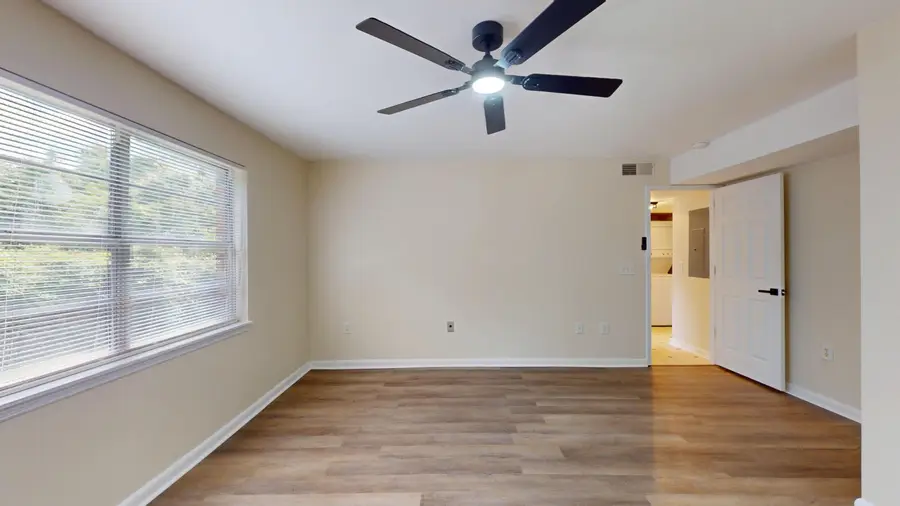 415 Parkdale Drive #2f, Charleston, SC 29414 - Image #3