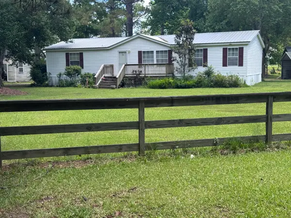 13 Wee Hope Loop, Walterboro, SC 29488