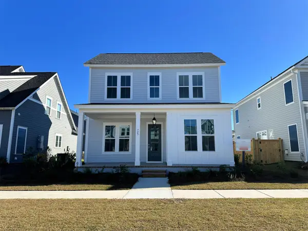 723 Rumbling Leaf Lane, Summerville, SC 29486