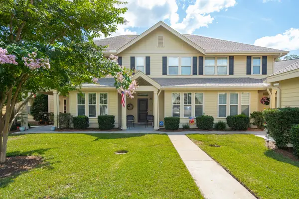 5511 Colonial Chatsworth Circle, North Charleston, SC 29418