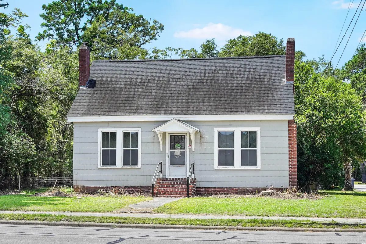 205 W Elm Street, Hampton, SC 29924 - Image #1