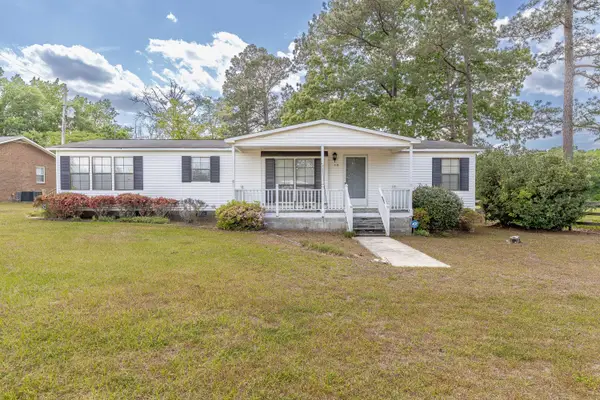 652 Tee Vee Road, Elloree, SC 29047