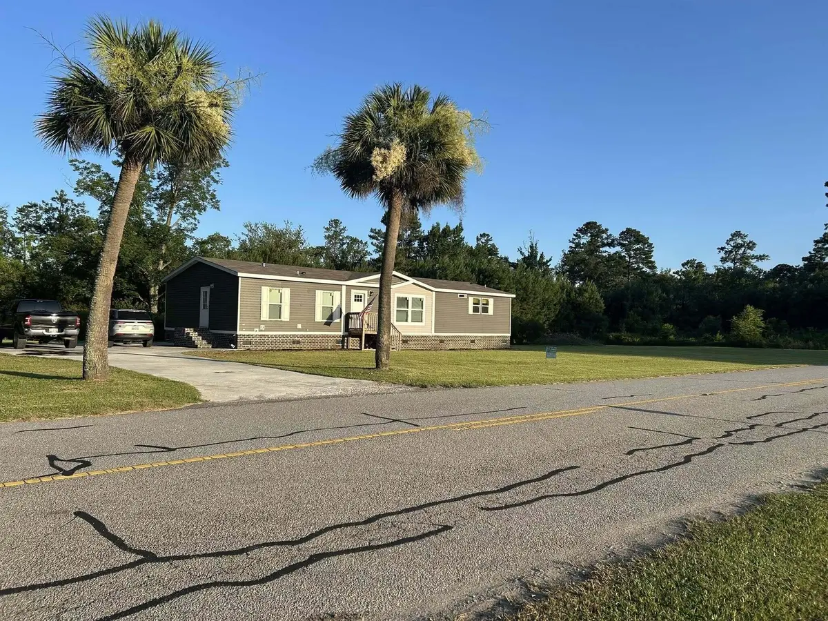 91 Lowndes Lake Road, Varnville, SC 29944 - Image #1