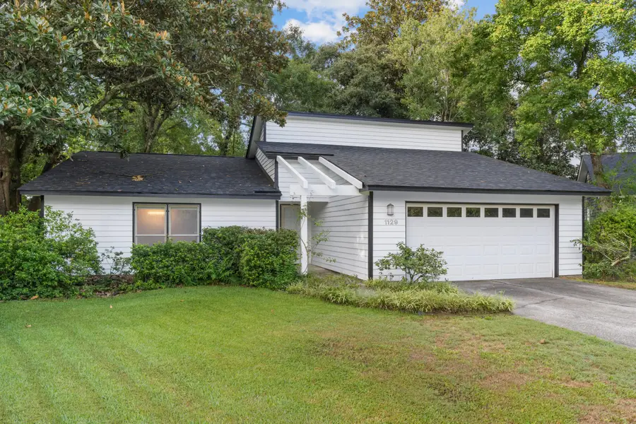 1129 Yorktown Court, Mount Pleasant, SC 29464 - Image #2