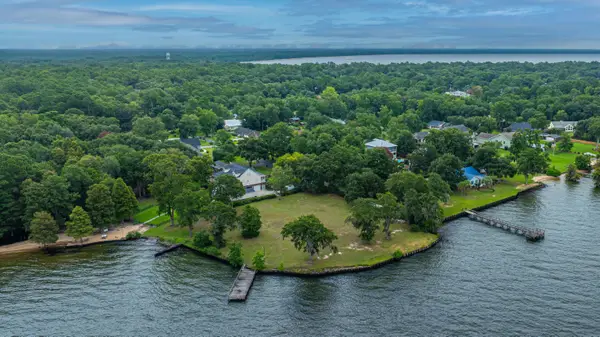 112 Chapel Hill Drive, Bonneau, SC 29431