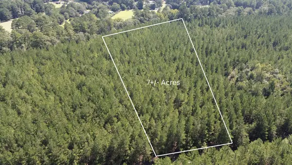 7 Red Oak Road, Cottageville, SC 29435