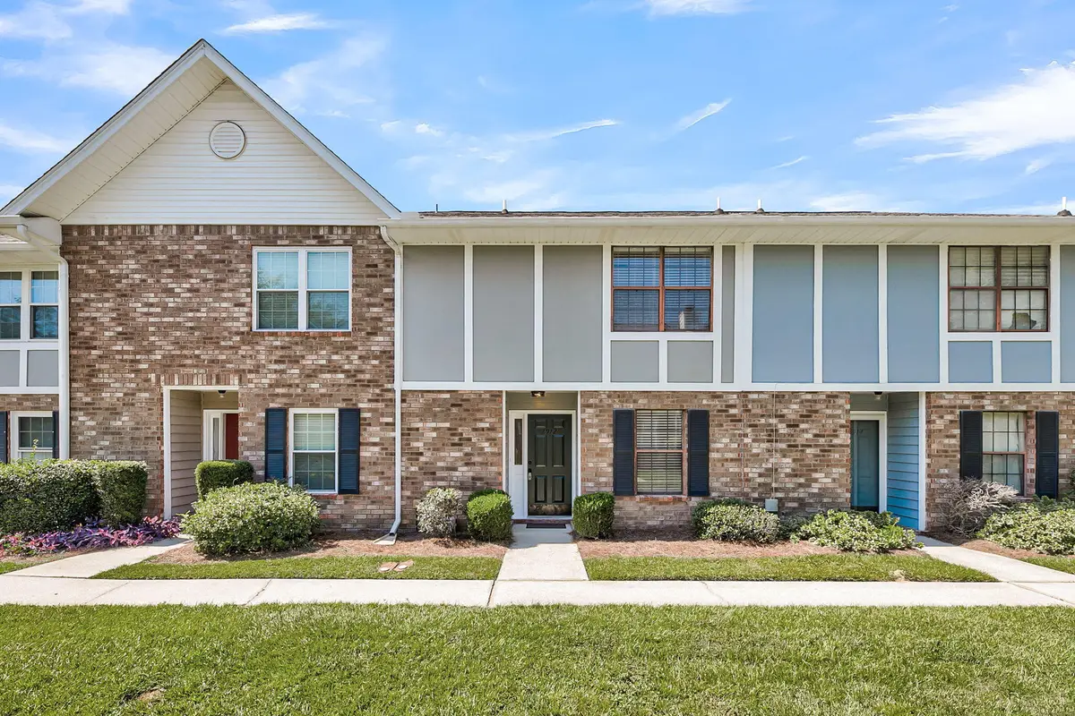 2912 Oxford Place, Charleston, SC 29414 - Image #1