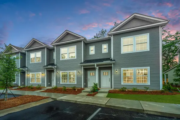 1004 Twin Rivers Drive, Wando, SC 29492