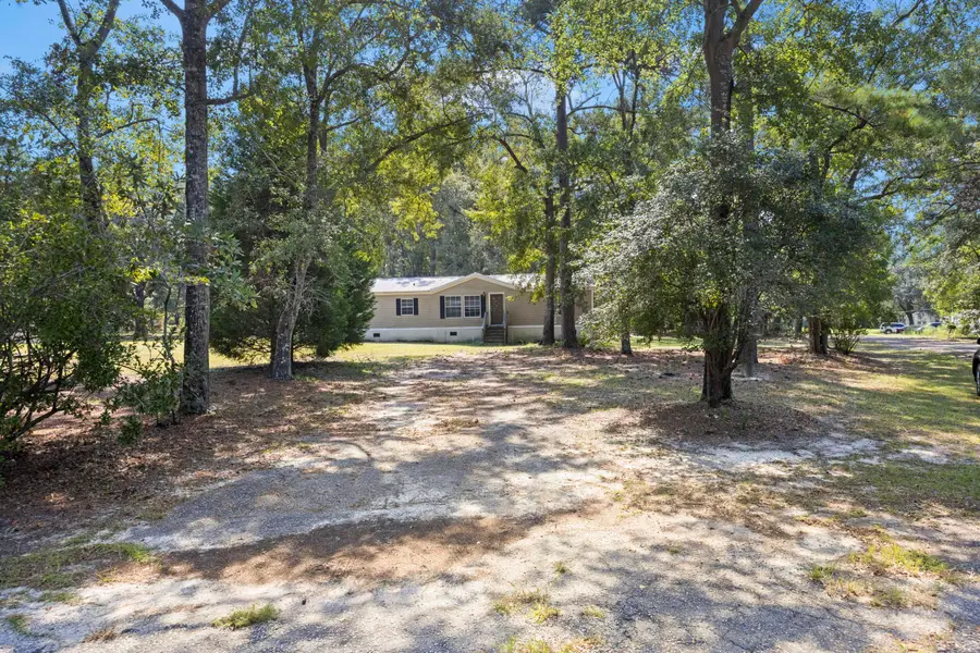197 Davis Circle, Walterboro, SC 29488 - Image #2