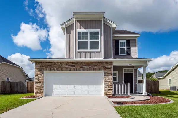 223 Market Hall Street, Moncks Corner, SC 29461