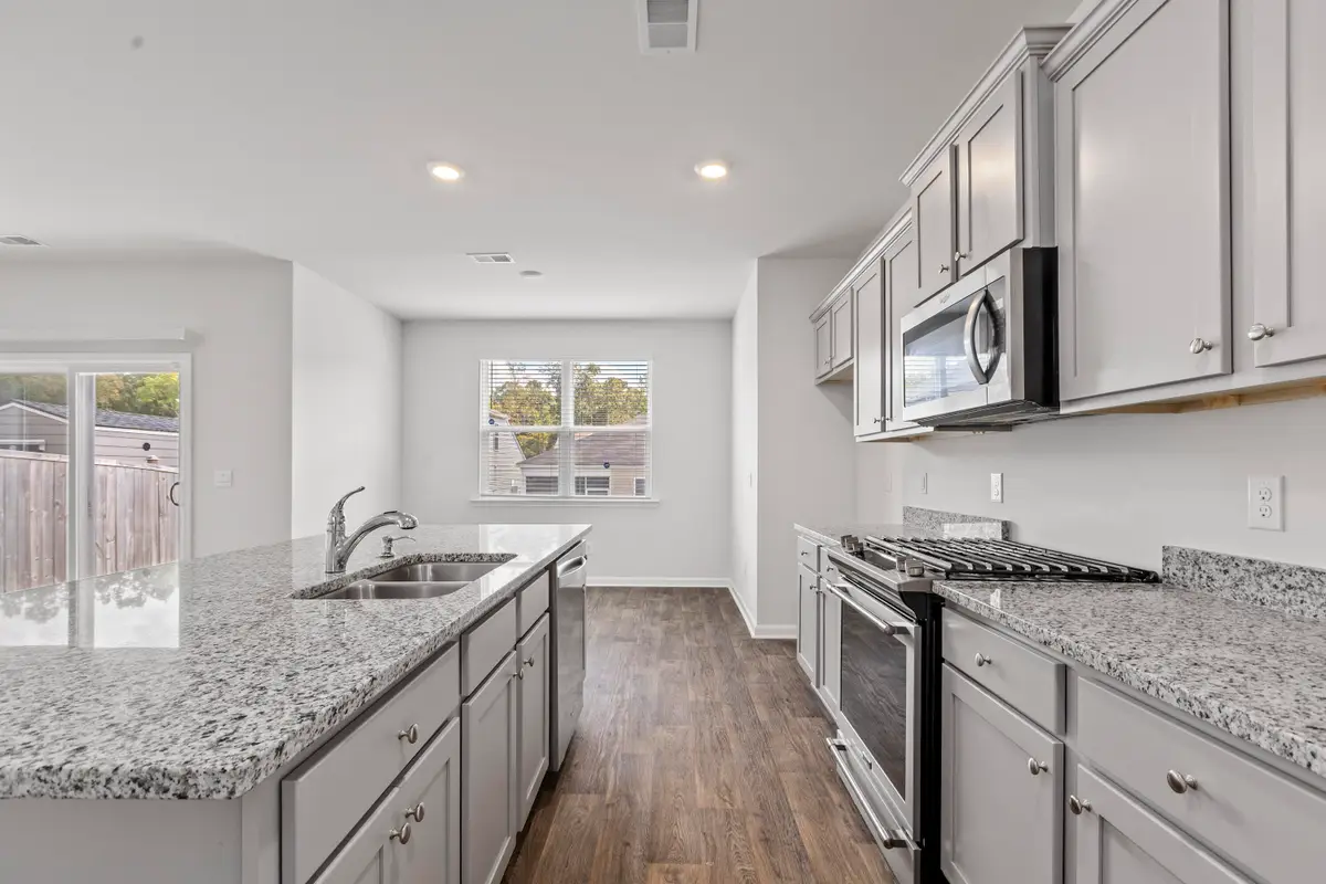 186 Cloverleaf Street, Summerville, SC 29483 - Image #1