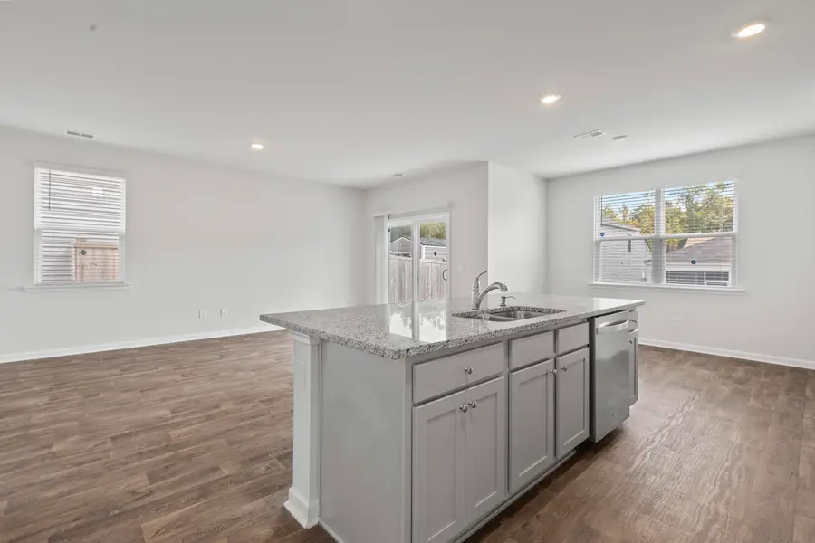 186 Cloverleaf Street, Summerville, SC 29483 - Image #2