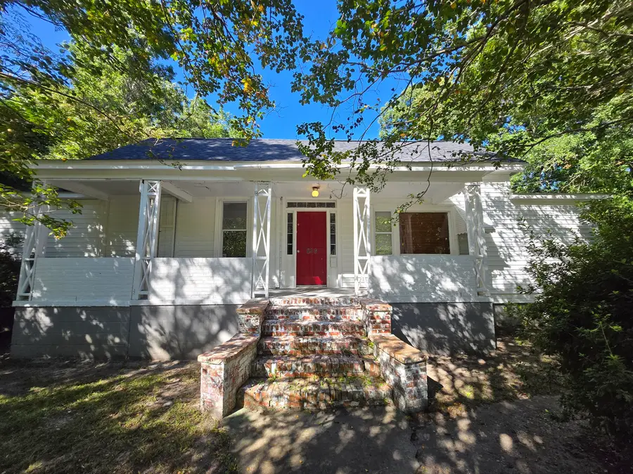 829 W 1st North Street, Summerville, SC 29483 - Image #2