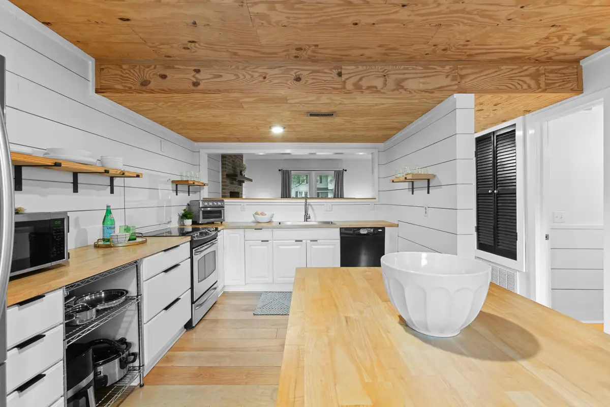 733 Harbor Lane, Mount Pleasant, SC 29464 - Image #1