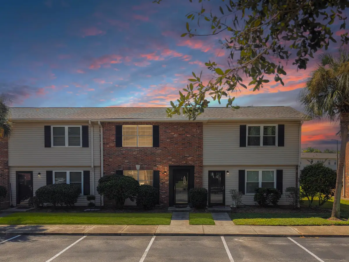 415 Parkdale Drive #9e, Charleston, SC 29414 - Image #1