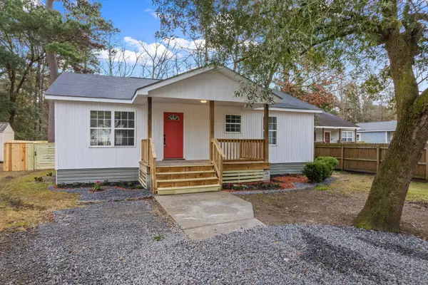 2945 Bobo Road, Mount Pleasant, SC 29466