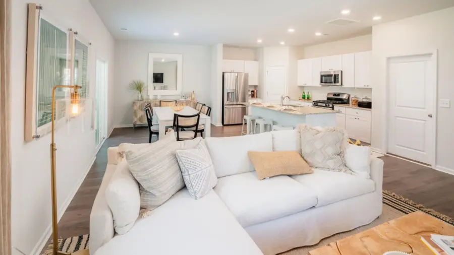 376 Pine Crest View Drive, Summerville, SC 29486 - Image #3