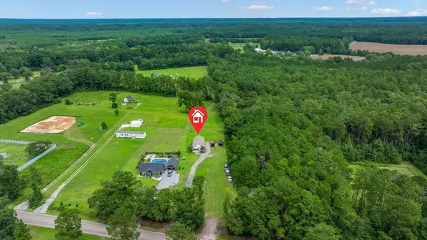 2532 Old Gilliard Road, Ridgeville, SC 29472