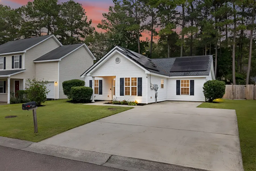 211 Bainsbury Lane, Summerville, SC 29483 - Image #2