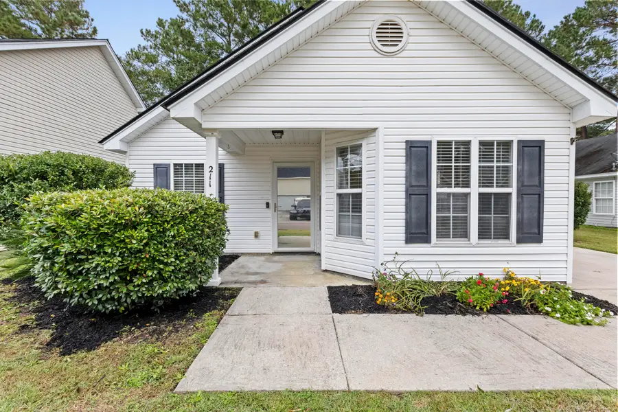 211 Bainsbury Lane, Summerville, SC 29483 - Image #3