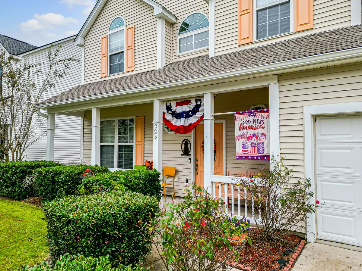225 Evesham Drive, Summerville, SC 29485 - Image #1