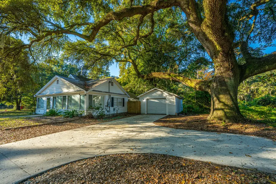 1063 S Pinckney Street, McClellanville, SC 29458 - #3