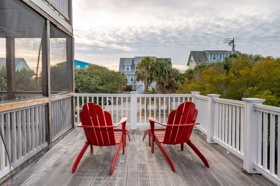 904 E Arctic Avenue, Folly Beach, SC 29439 - Image #2