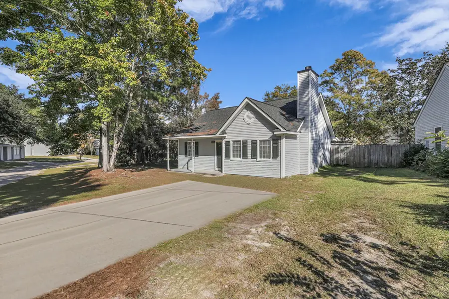 482 Courtland Drive, Summerville, SC 29486 - Image #3