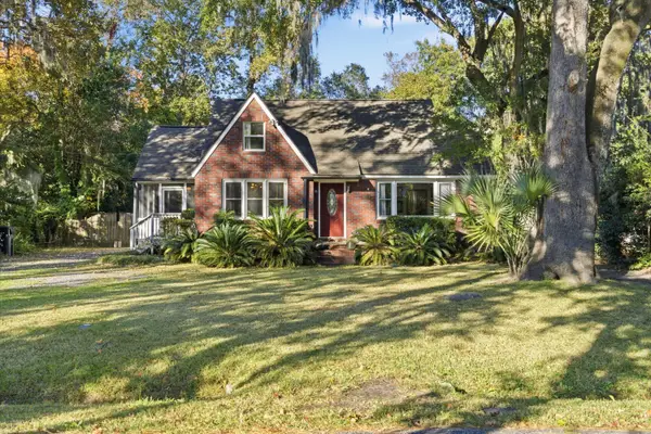1228 Ravenel Drive, Charleston, SC 29407