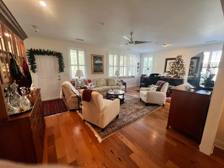 5519 Colonial Chatsworth Circle, North Charleston, SC 29418 - Image #2