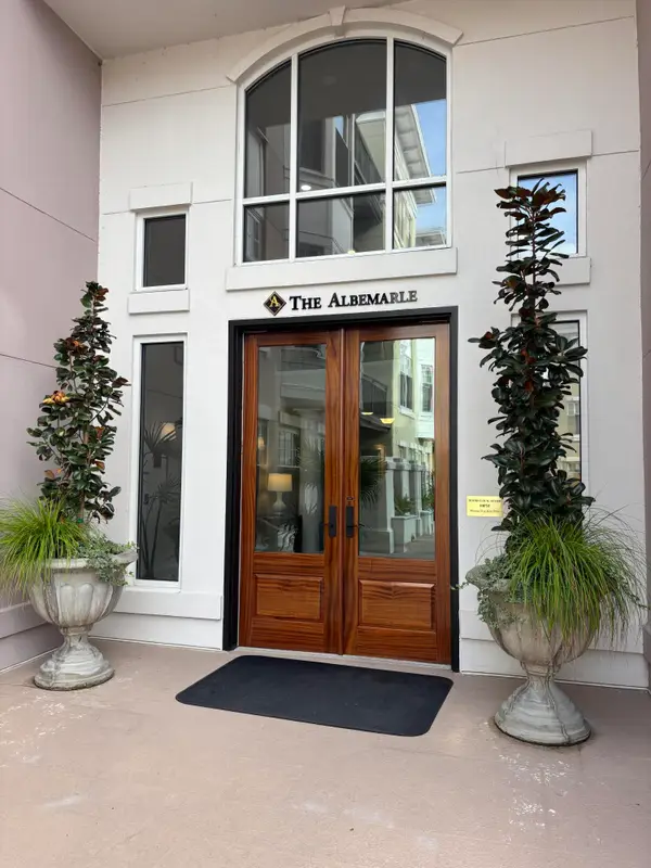 498 Albemarle Road #514, Charleston, SC 29407