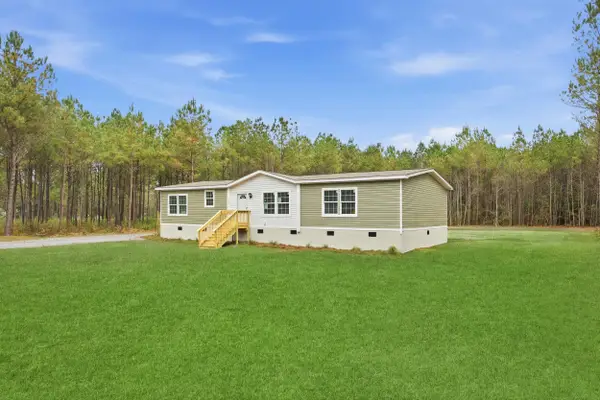 105 Praxis Court, Cottageville, SC 29435