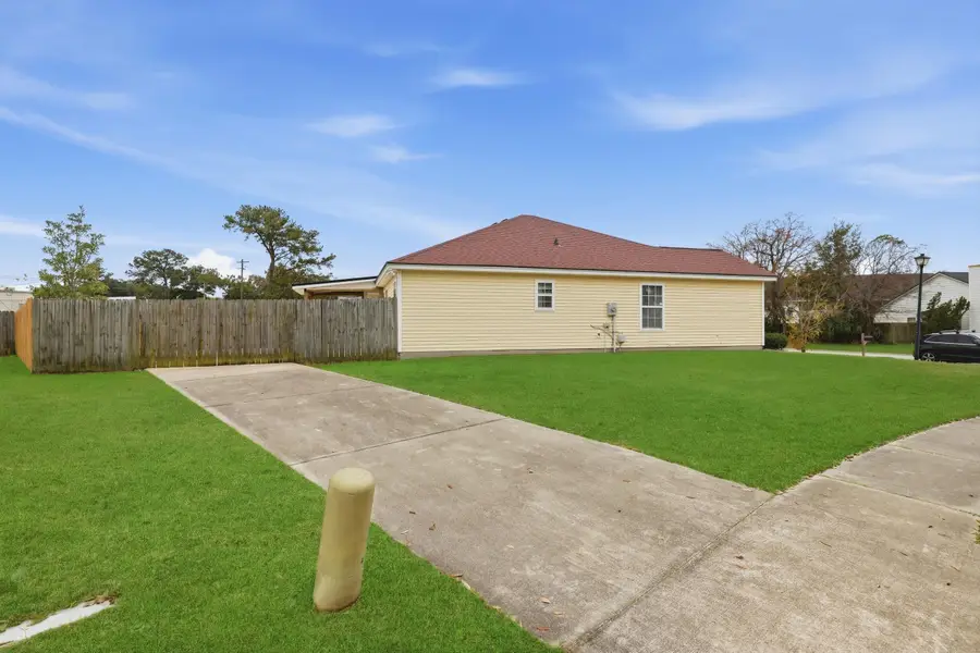 4089 Napoleon Drive, North Charleston, SC 29418 - Image #3