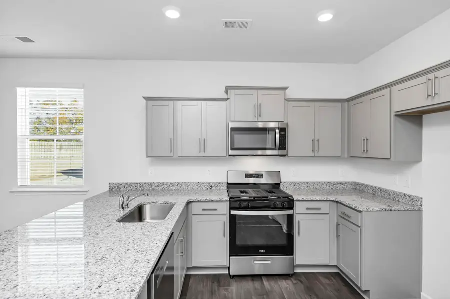 102 Kirkwood Court, Orangeburg, SC 29118 - Image #2