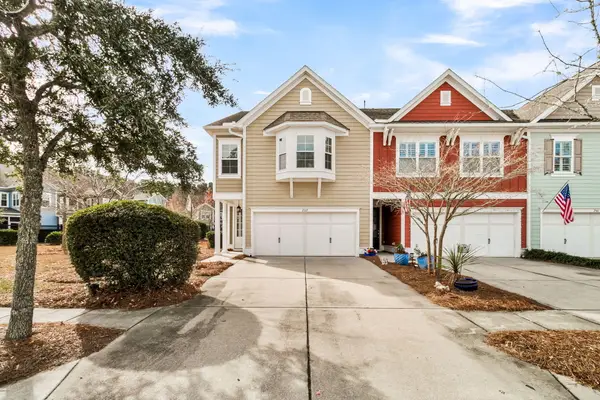2569 Kings Gate Lane, Mount Pleasant, SC 29466