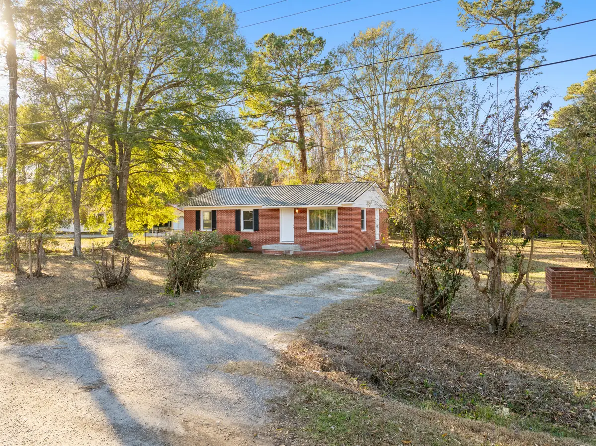 139 Mahogany Avenue, Andrews, SC 29510 - Image #1