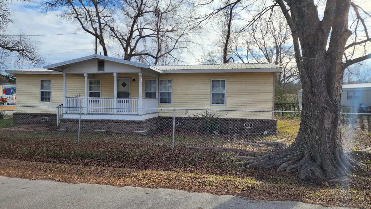 109 Oak Street, Saint Stephen, SC 29479 - Image #1