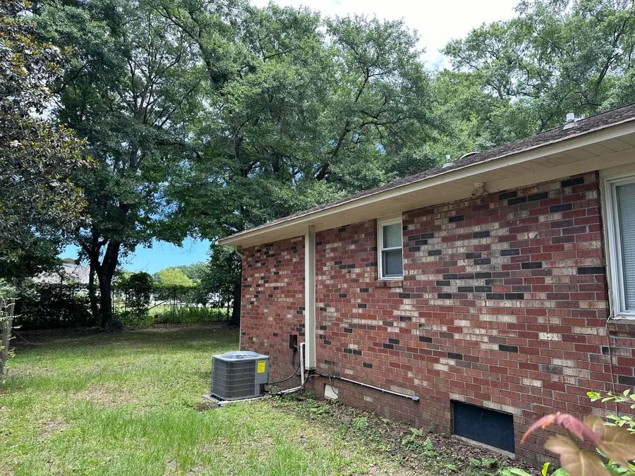 1056 Yorktown Drive, Charleston, SC 29412 - #2