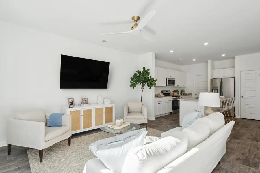 714 Ridgley Drive, Summerville, SC 29486 - Image #2