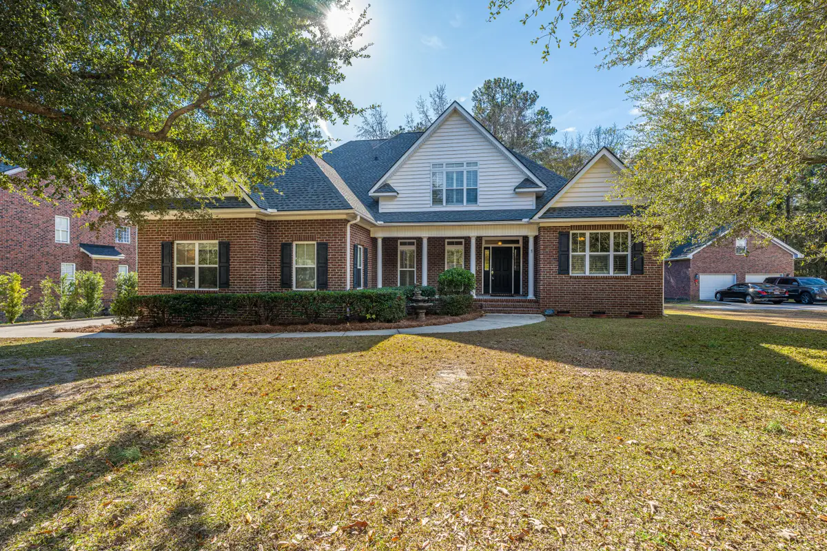 329 Ayers Circle, Summerville, SC 29485 - Image #1