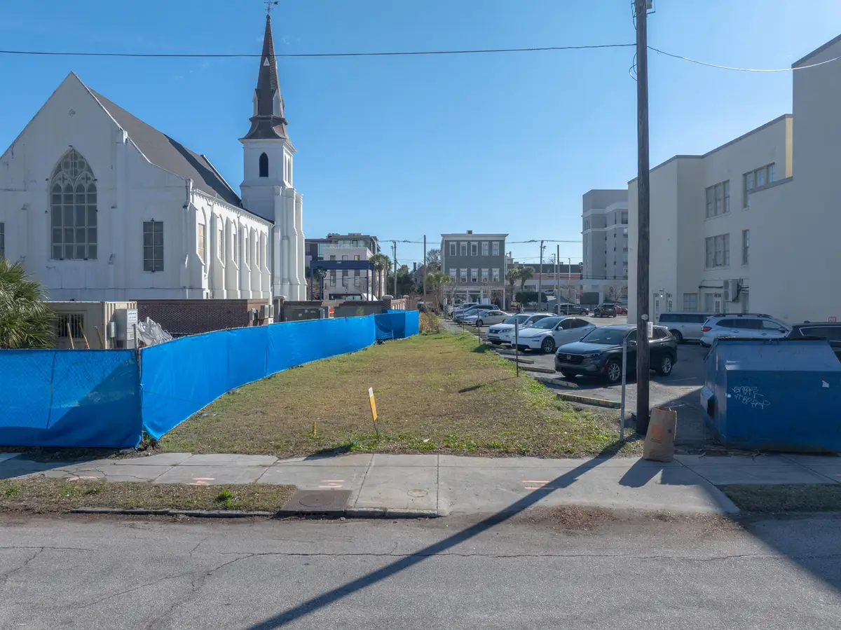 29 Henrietta Street, Charleston, SC 29403 - Image #1