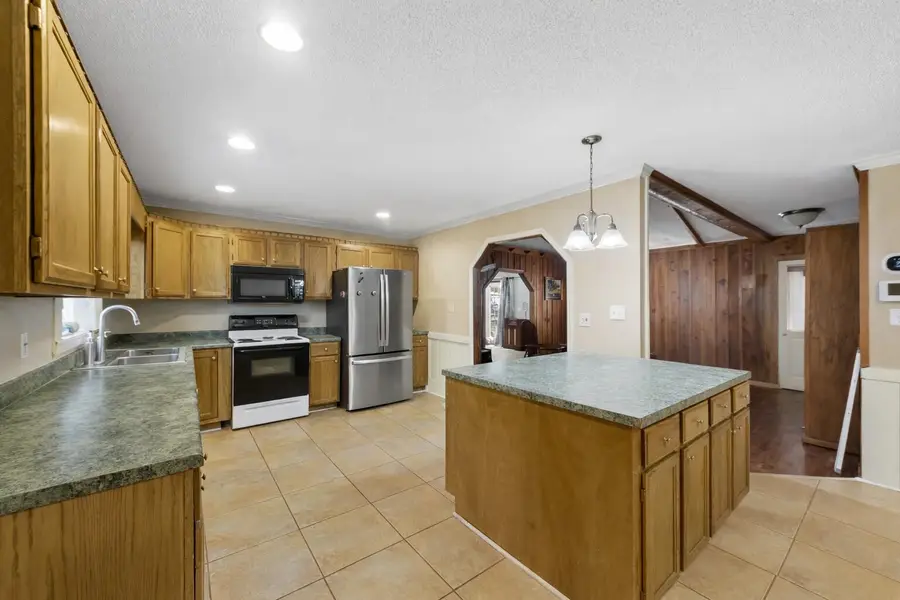 630 Grandfather Lane, Summerville, SC 29483 - Image #2