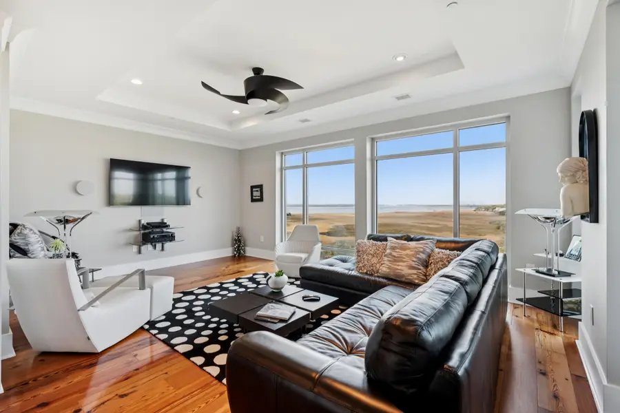 155 Wingo Way #467, Mount Pleasant, SC 29464 - Image #3