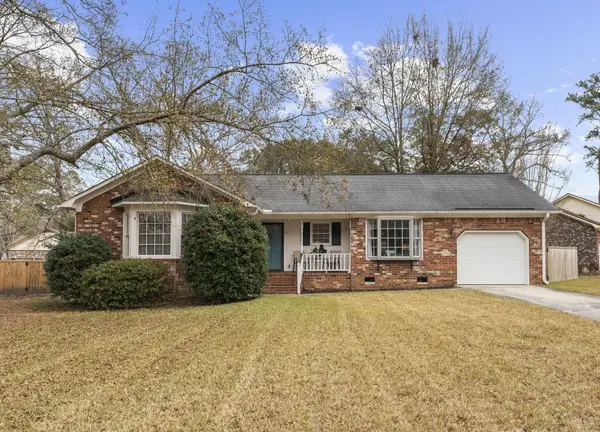 302 Chessington Circle, Summerville, SC 29485