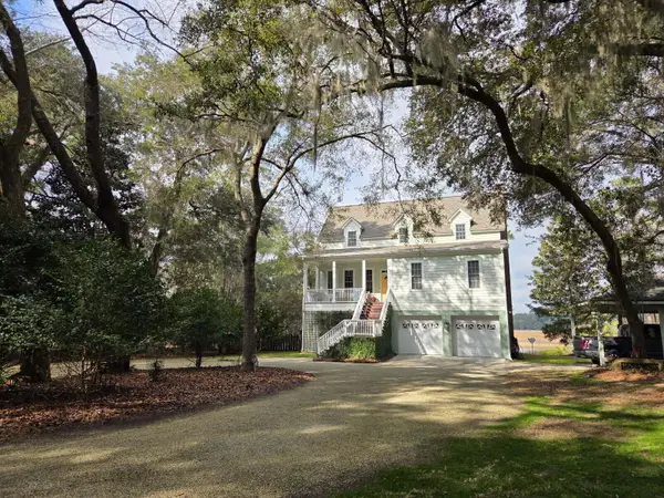 8460 Chisolm Plantation Road, Edisto Island, SC 29438