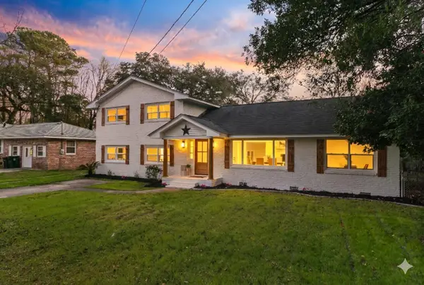 1223 Charlestowne Drive, Charleston, SC 29407