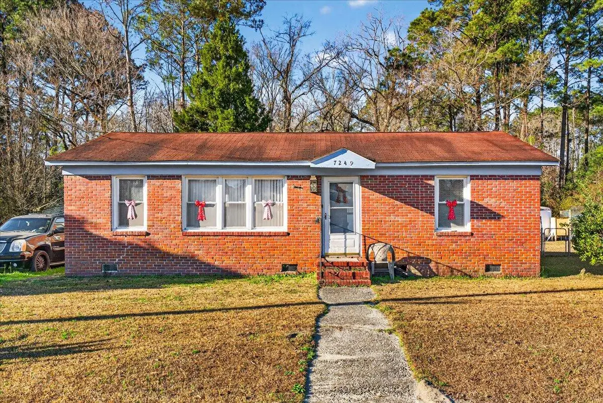 7249 Tanglewood Drive, North Charleston, SC 29418 - Image #1