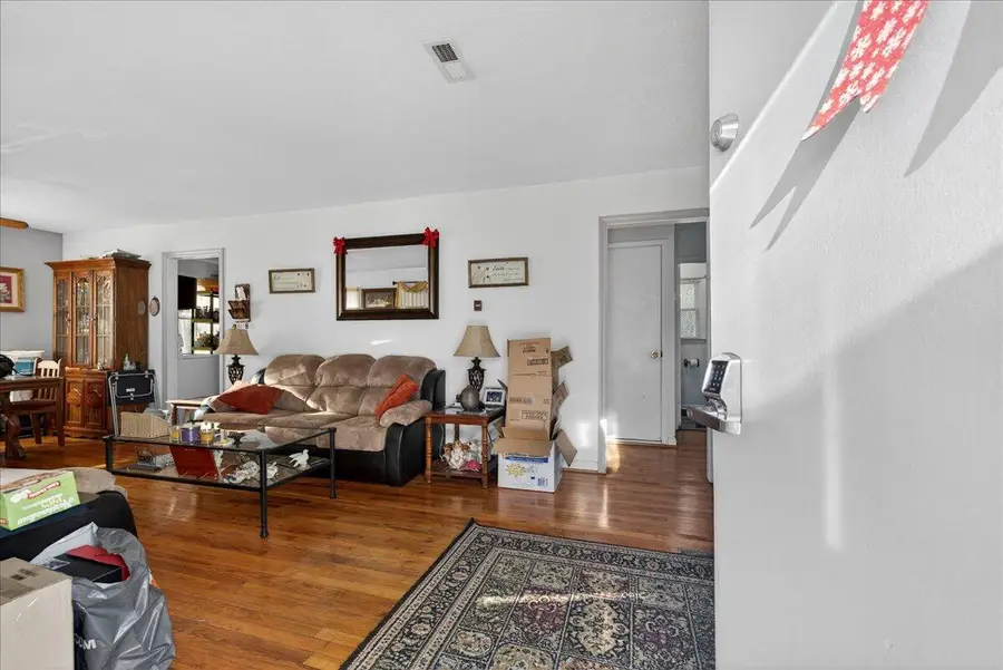 7249 Tanglewood Drive, North Charleston, SC 29418 - Image #3