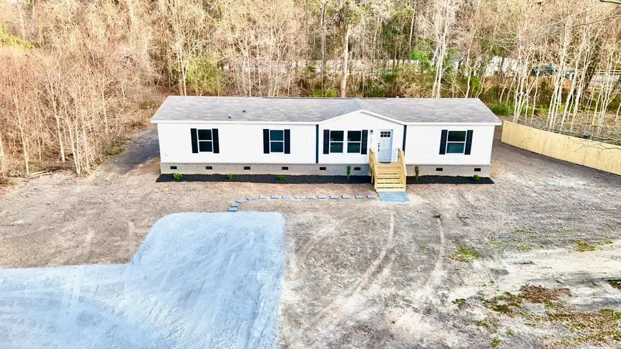 1040 Merell Avenue, Bonneau, SC 29431 - Image #2