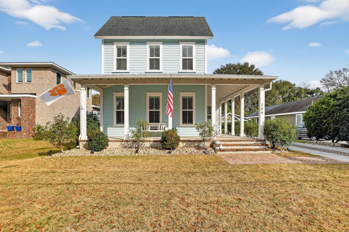 706 Kent Street, Mount Pleasant, SC 29464 - Image #1